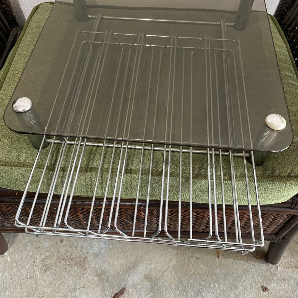 Kuerig stand and pod holder